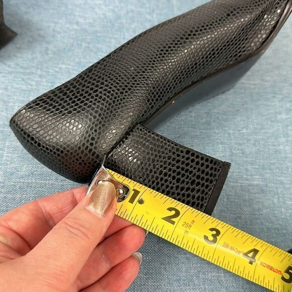 Stuart Weitzman Black Snakeskin Embossed Square Toe Block Heeled Slip On Pumps - Picture 9 of 11